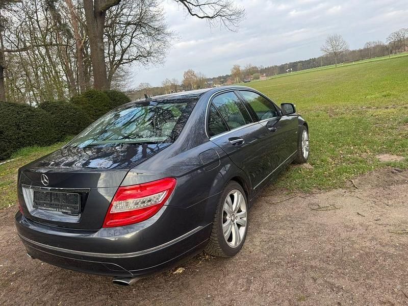 Gebraucht Mercedes C320 224 PS (164 kW) 2008 Grau Limousine