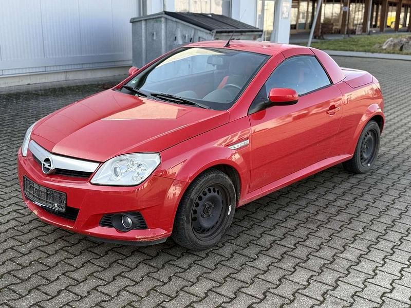 Gebraucht Opel Tigra 90 PS (66 kW) 2003 Rot Cabrio