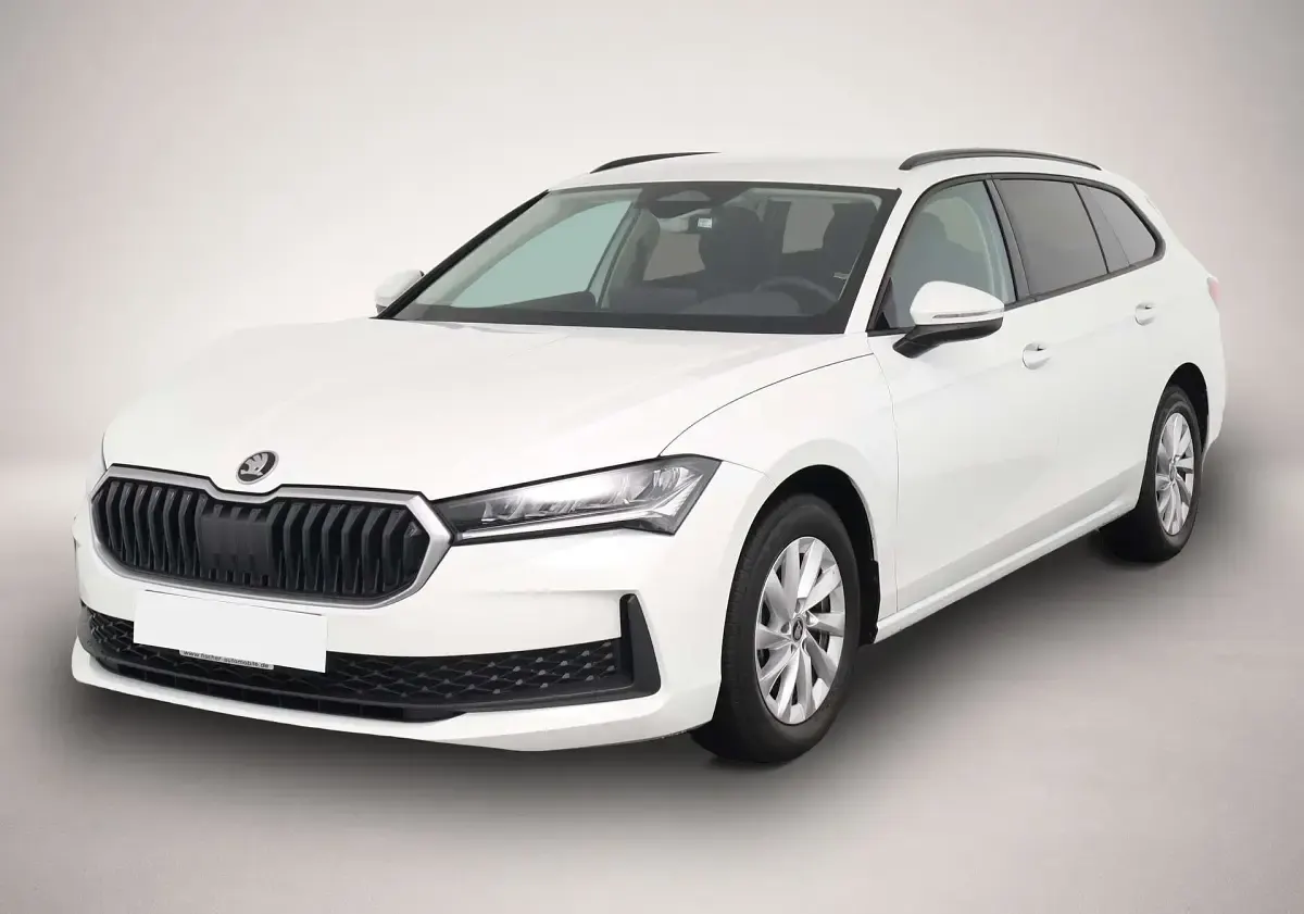 Gebraucht Skoda Superb Essence 150 PS (110 kW) 2025 Kombi