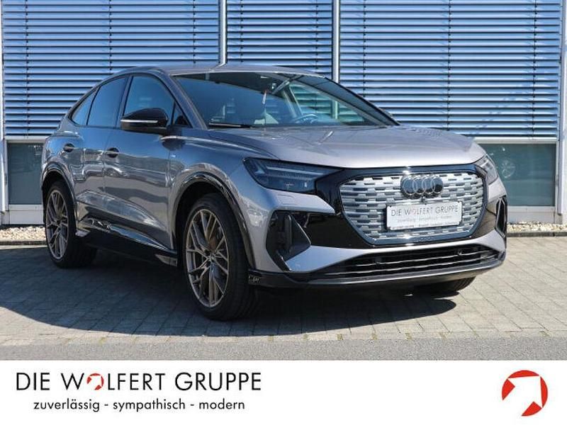 Grau Gebraucht 2022 Audi Q4 e-tron Ambiente SUV | 38.730 € (Guter Preis) - Bild 1/3