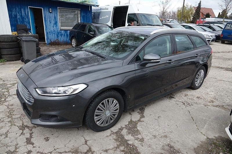 Gebraucht Ford Mondeo 150 PS (110 kW) 2016 Grau Kombi