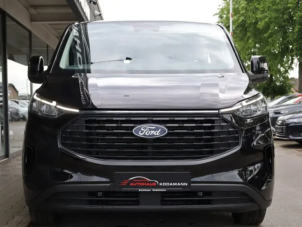 Gebraucht Ford Transit Custom 136 PS (100 kW) 2025 Obsidianschwarz metallic Van / Kleinbus
