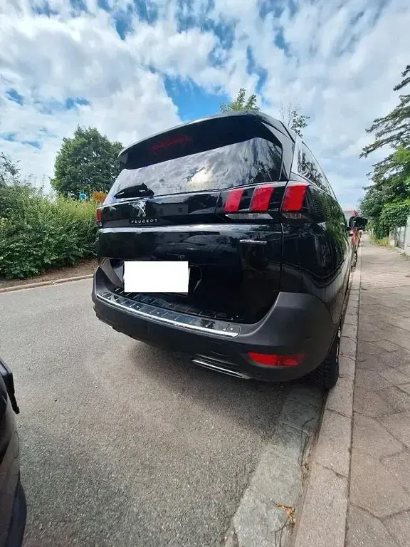 Gebraucht Peugeot 5008 Allure 150 PS (110 kW) 2018 Schwarz SUV