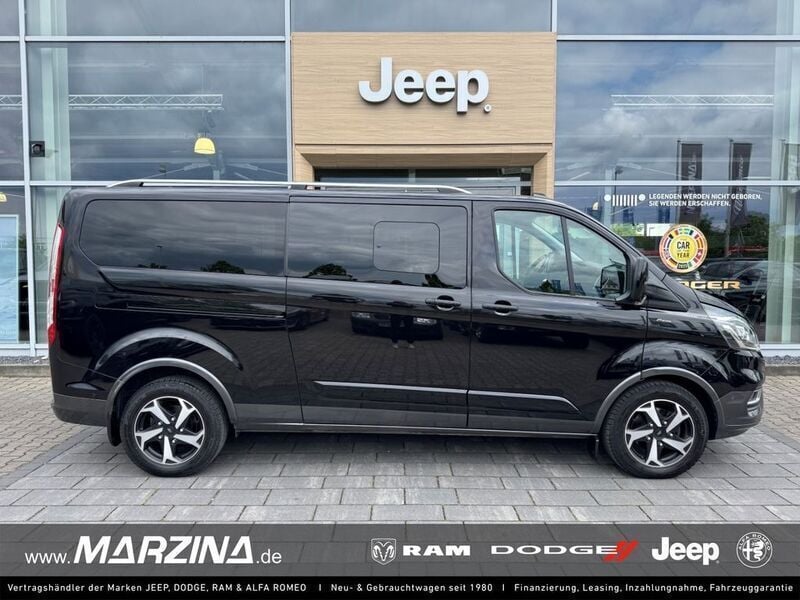 Obsidianschwarz Gebraucht 2022 Ford Tourneo Custom Active Van / Kleinbus | 26.999 € (Fairer Preis) - Bild 1/4