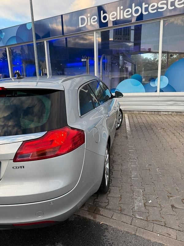 Gebraucht Opel Insignia 160 PS (117 kW) 2011 Silber Kombi