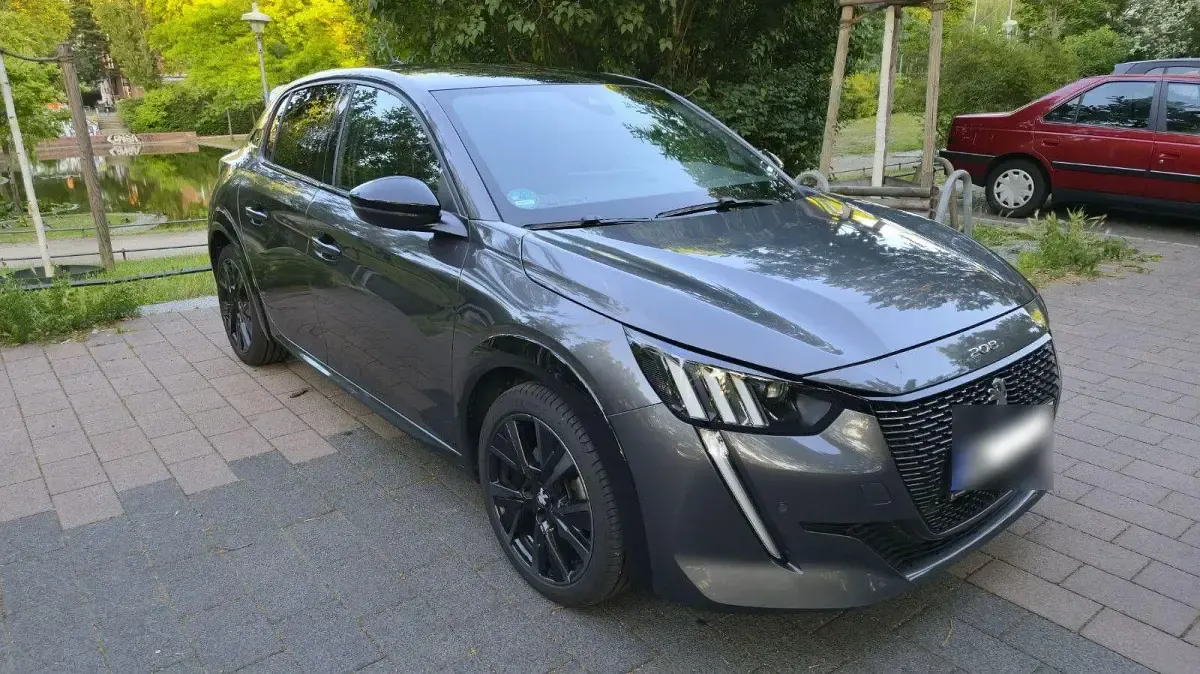 Gebraucht Peugeot 208 GTi 131 PS (96 kW) 2023 Grau Kleinwagen