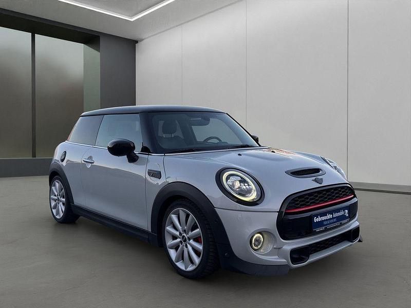 Gebraucht Mini Cooper S Chili 192 PS (141 kW) 2021 Silber Kleinwagen