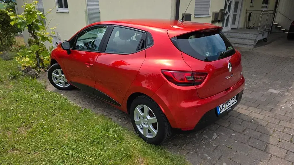 Gebraucht Renault Clio Expression 75 PS (55 kW) 2014 Rot Limousine