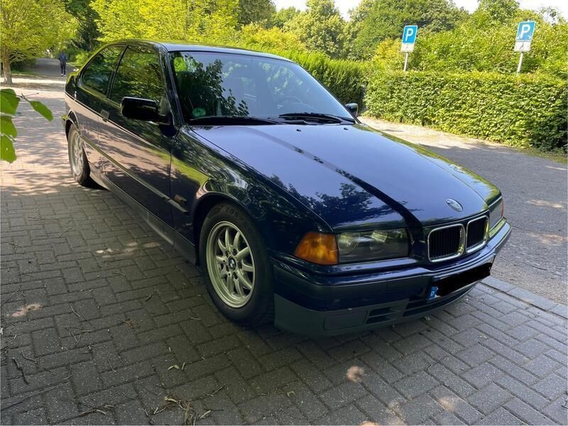 Blau Gebraucht 1996 BMW 316 Compact Kleinwagen | 1.900 € (Fairer Preis) - Bild 1/4
