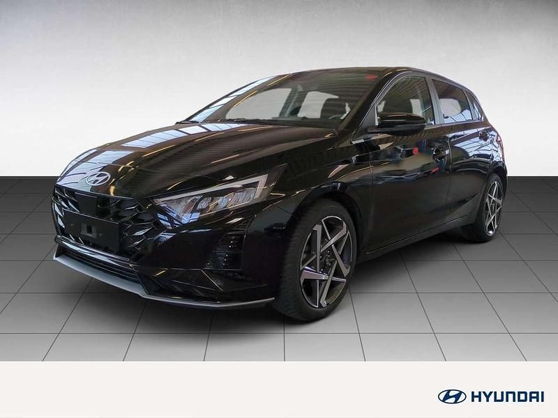 Phantom black / met Gebraucht 2024 Hyundai i20 Prime Kleinwagen | 21.890 € (Guter Preis) - Bild 1/4