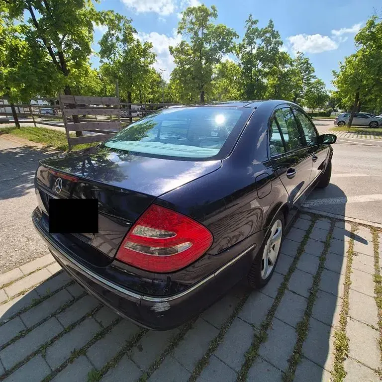 Gebraucht Mercedes E500 Avantgarde 306 PS (225 kW) 2002 Blau Limousine