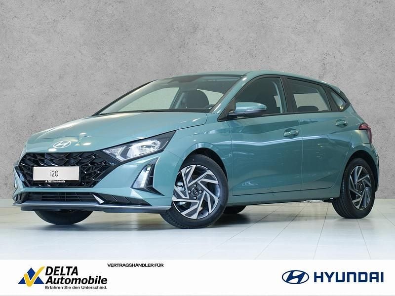 Mangrove green Neu 2025 Hyundai i20 Trend Limousine | 19.990 € (Guter Preis) - Bild 1/4