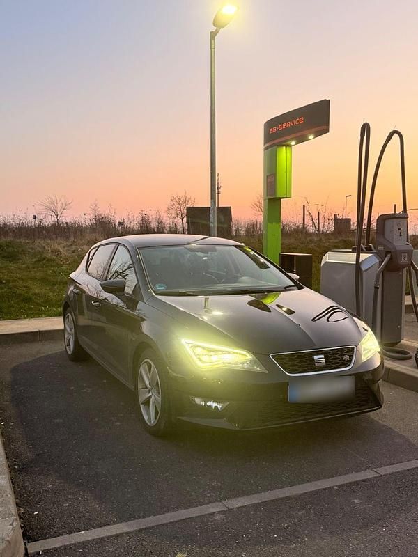Gebraucht Seat Leon FR 150 PS (110 kW) 2015 Schwarz Limousine
