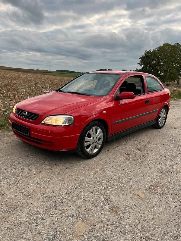 Rot Gebraucht 2003 Opel Astra Kleinwagen | 900 € (Fairer Preis) - Bild 1/4