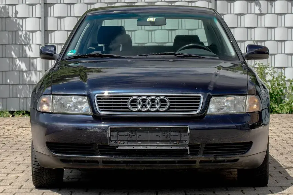 Gebraucht Audi A4 S-Line 150 PS (110 kW) 1997 Blau Limousine