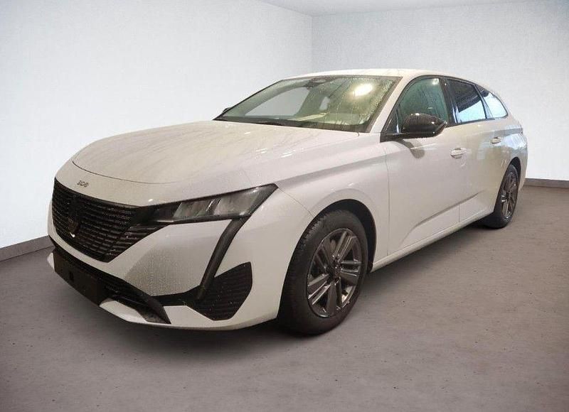 Weiß Gebraucht 2024 Peugeot 308 SW Allure Kombi | 23.990 € (Fairer Preis) - Bild 1/4