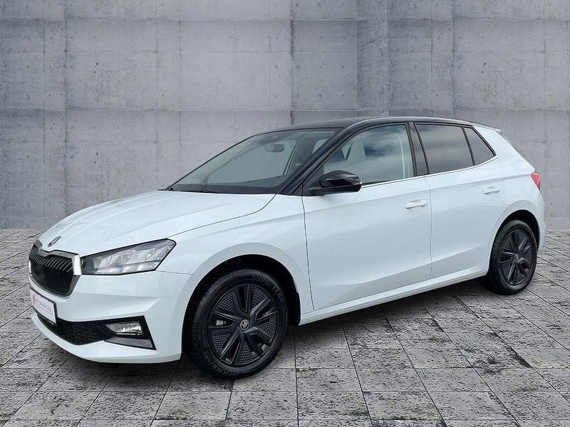 Weiß Neu 2025 Skoda Fabia Selection Limousine | 22.970 € (Fairer Preis) - Bild 1/4
