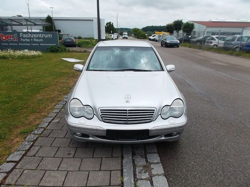 Silber Gebraucht 2000 Mercedes C320 Elegance Limousine | 2.899 € (Guter Preis) - Bild 1/4