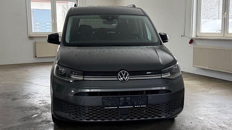 Gebraucht VW Caddy Maxi Life 122 PS (89 kW) 2022 Grau Van / Kleinbus