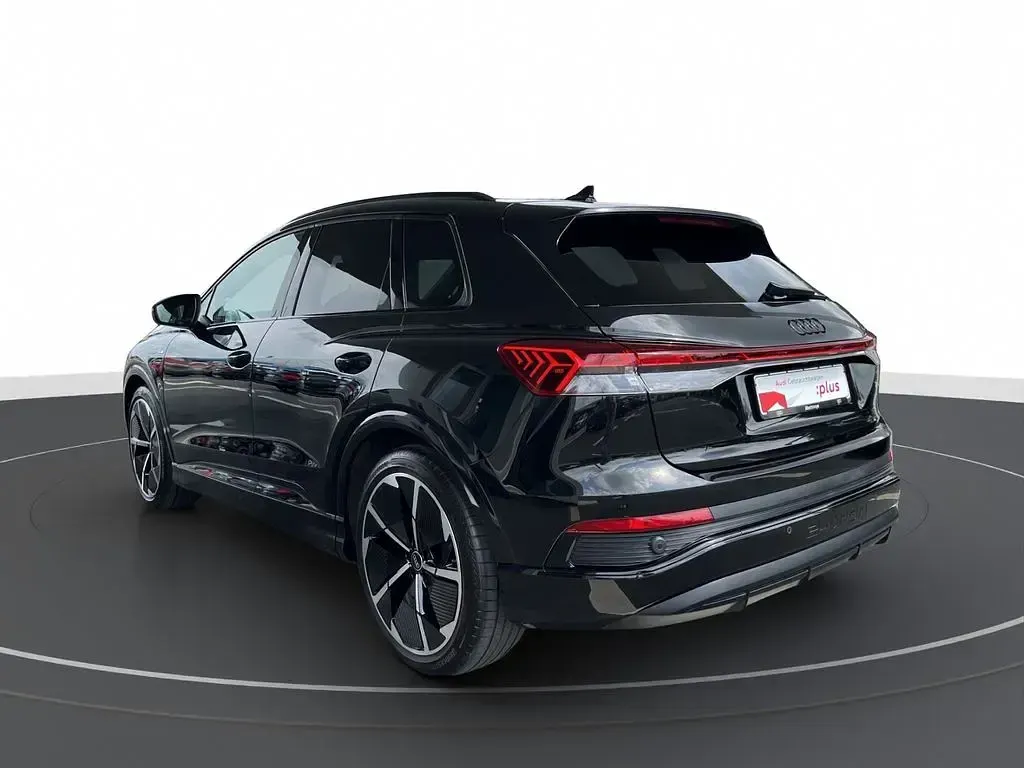Gebraucht Audi Q4 e-tron Ambiente 150 kW (204 PS) 2023 Schwarz SUV