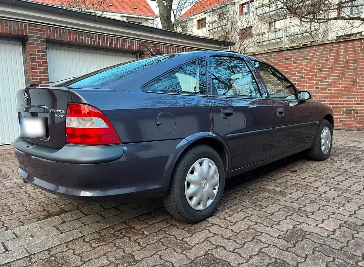 Gebraucht Opel Vectra 116 PS (85 kW) 1997 Violet Limousine