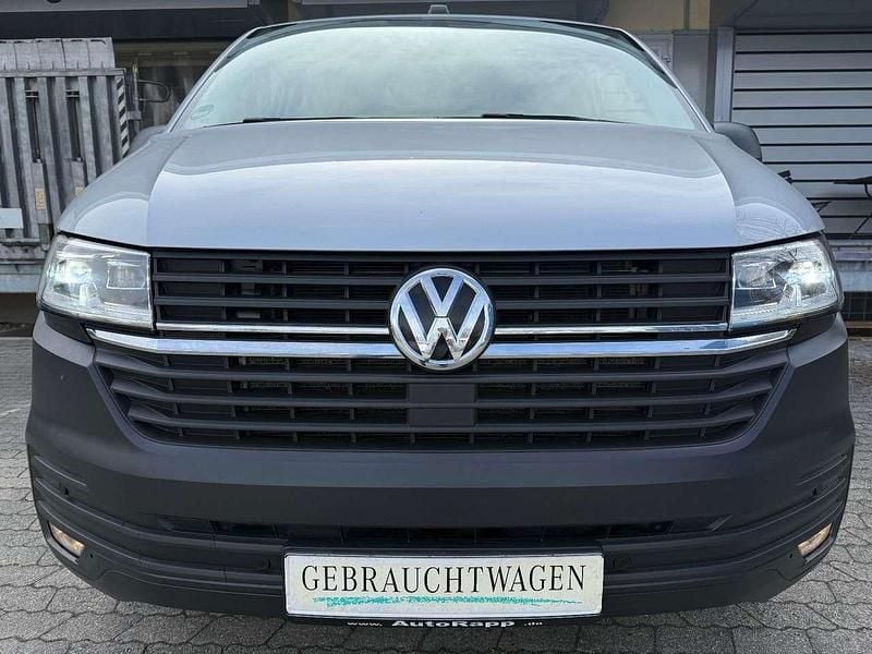 Gebraucht VW Transporter 150 PS (110 kW) 2020 Reflexsilber Van