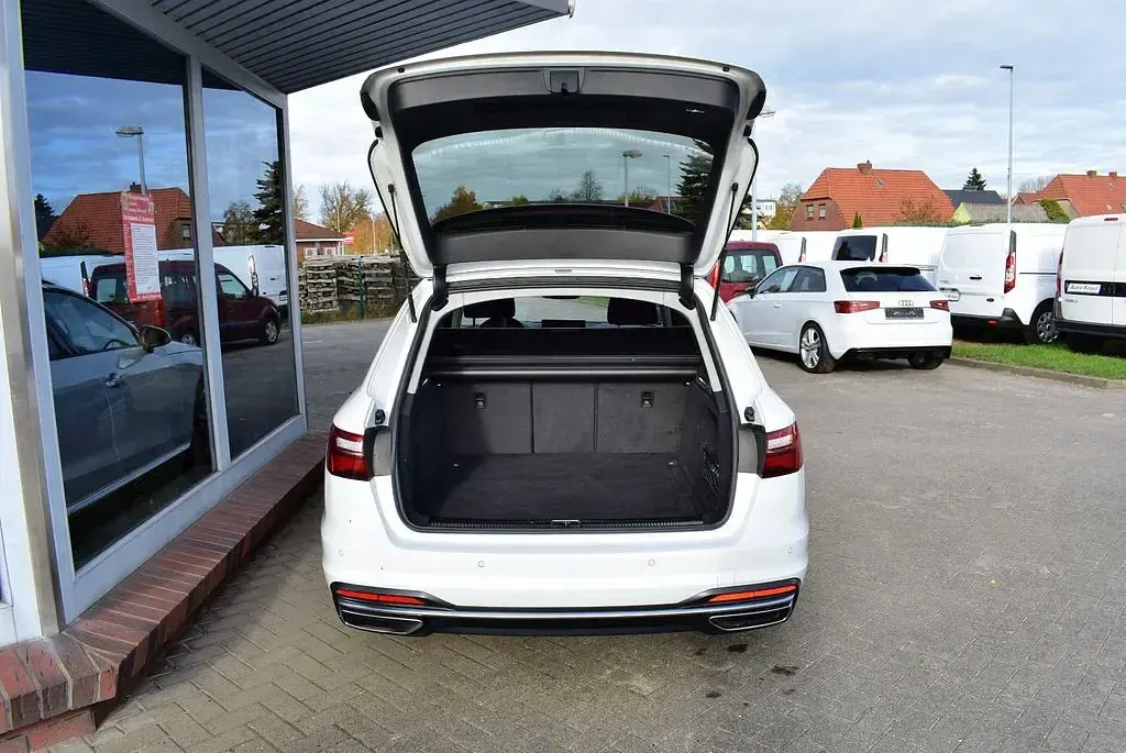 Gebraucht Audi A4 Advanced 163 PS (119 kW) 2021 Weiß Kombi