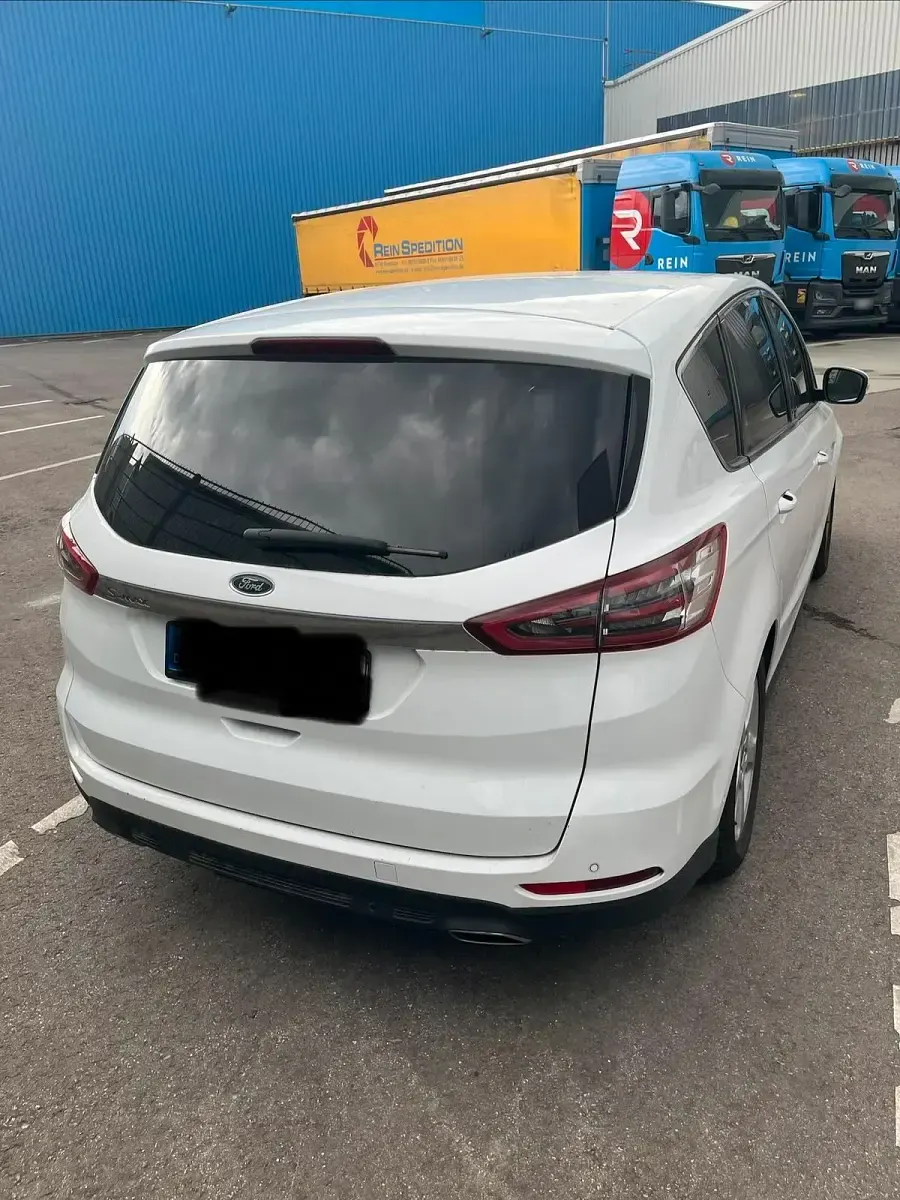 Second-hand Ford S-MAX S 179 CP (131 kW) 2016 Alb Monovolum