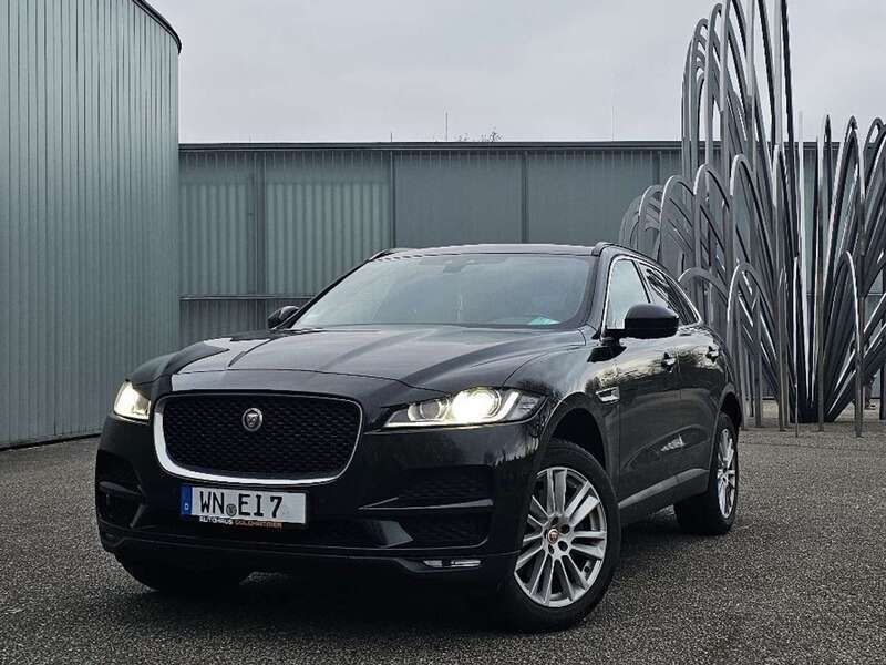 Gebraucht 2019 Jaguar F-Pace Chequered Flag SUV | 28.985 € (Guter Preis) - Bild 1/4