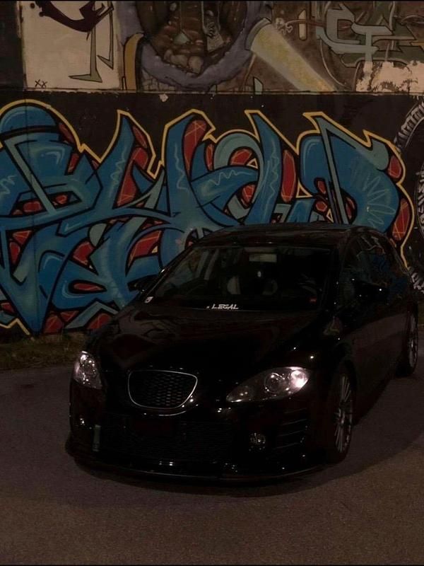 Gebraucht Seat Leon 105 PS (77 kW) 2011 Schwarz Kleinwagen