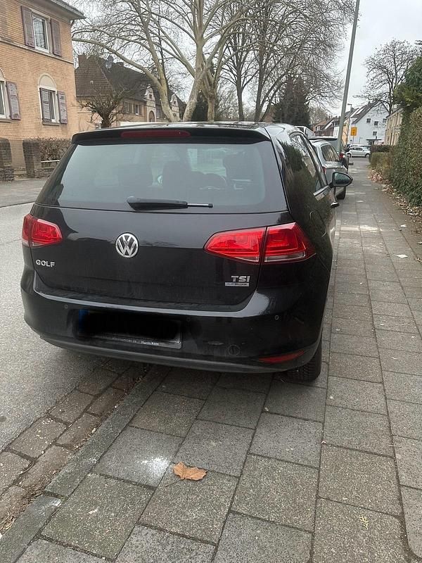 Gebraucht VW Golf VII Edition 86 PS (63 kW) 2014 Schwarz Kleinwagen