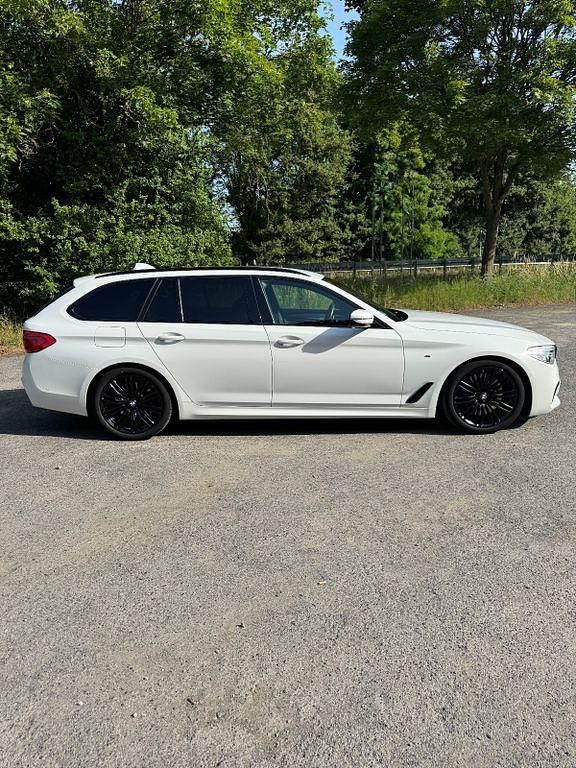 Gebraucht BMW 540 Performance 340 PS (250 kW) 2019 Weiß Kombi