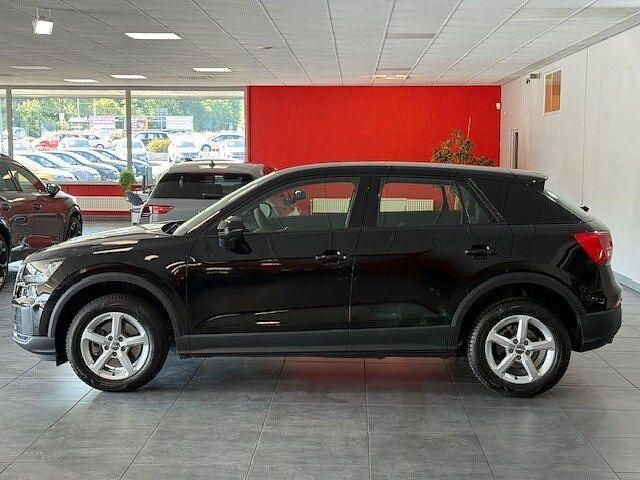 Gebraucht Audi Q2 116 PS (85 kW) 2018 Brillantschwarz SUV