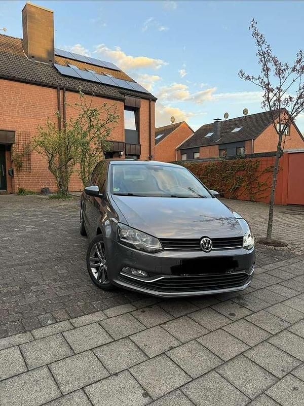 Gebraucht VW Polo LOUNGE 110 PS (80 kW) 2015 Grau Limousine