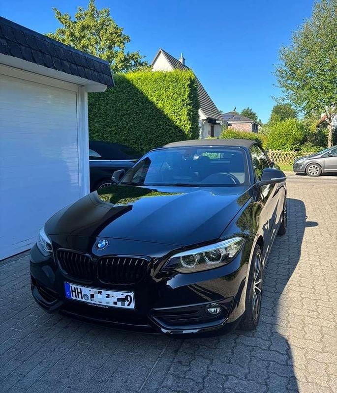 Schwarz Gebraucht 2019 BMW 220 Sport Line Cabrio | 23.900 € (Fairer Preis) - Bild 1/4