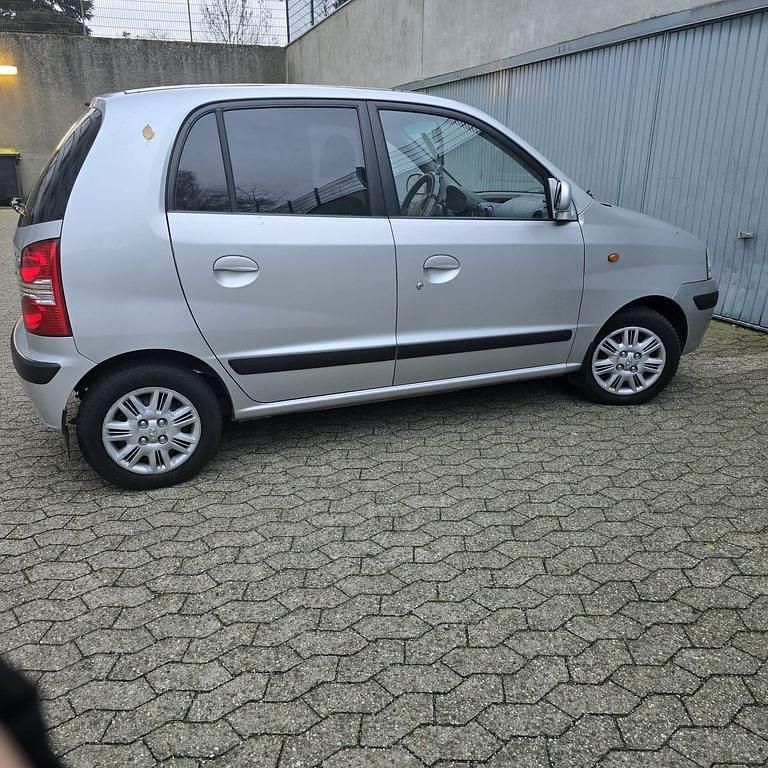 Silber Gebraucht 2006 Hyundai Atos Kleinwagen | 2.399 € (Superpreis) - Bild 1/4