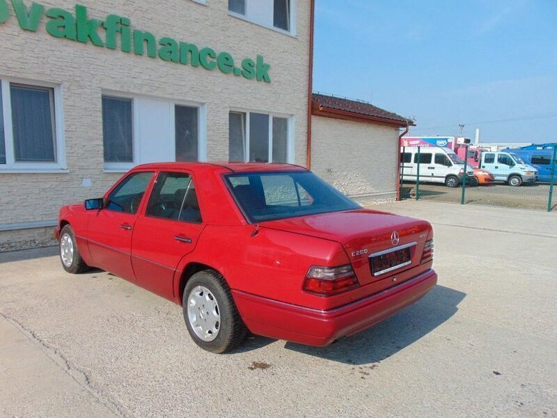 Gebraucht Mercedes 200 75 PS (55 kW) 1993 Limousine