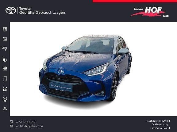 Blau Gebraucht 2021 Toyota Yaris Limousine | 17.980 € (Fairer Preis) - Bild 1/4