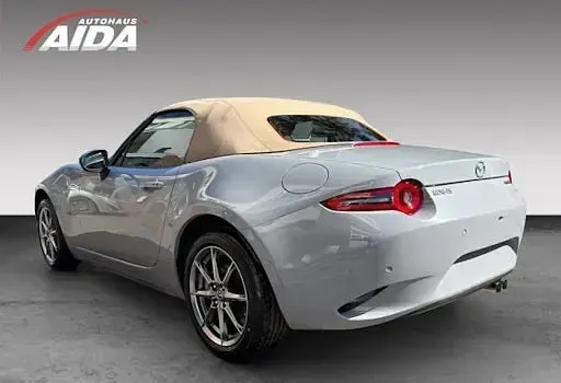 Neu Mazda MX5 Kazari 132 PS (97 kW) 2026 Aero gray m Cabrio