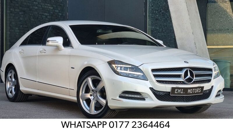 Weiß Gebraucht 2012 Mercedes CLS350 Limousine | 23.450 € (Fairer Preis) - Bild 1/4