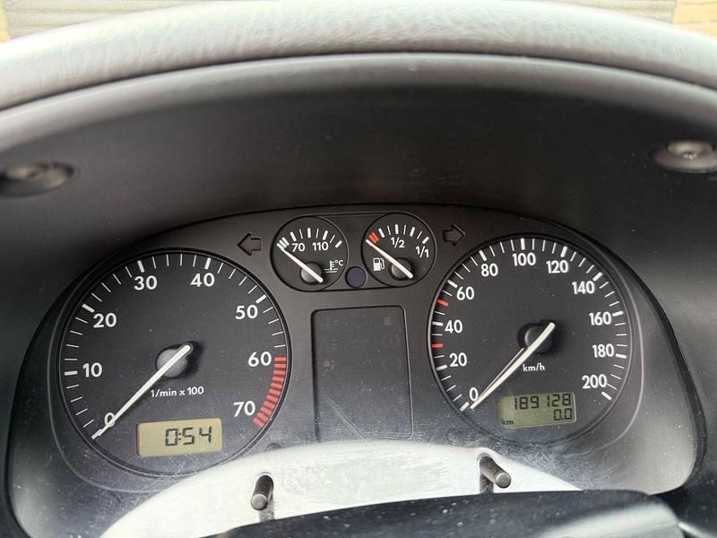 Gebraucht VW Polo Basis 50 PS (36 kW) 1998 Blau Limousine