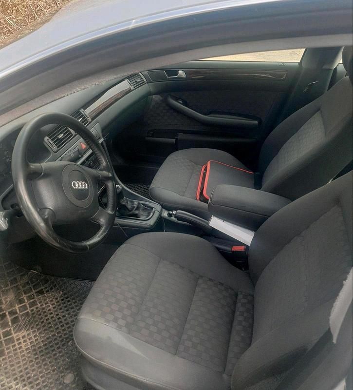 Gebraucht Audi A6 110 PS (80 kW) 1999 Silber Limousine