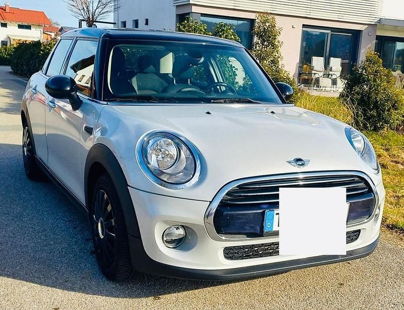 Silber Gebraucht 2016 Mini Cooper Kleinwagen | 9.750 € (Superpreis) - Bild 1/4