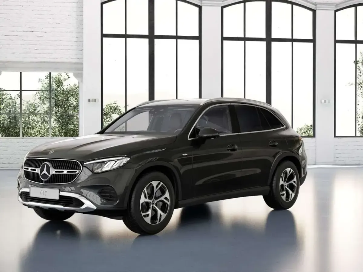 Gebraucht Mercedes GLC300e Avantgarde 197 PS (144 kW) 2025 Metalliclack graphitgrau SUV