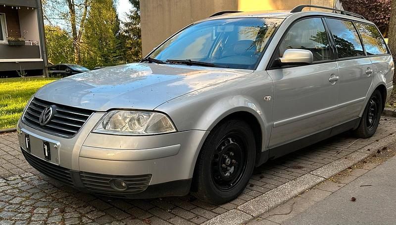 Gebraucht VW Passat 130 PS (95 kW) 2002 Silber Kombi