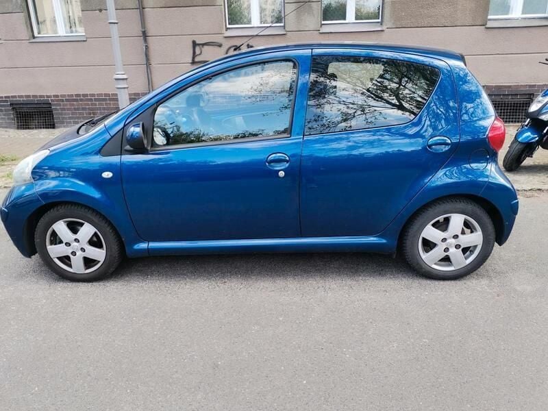 Blau Gebraucht 2007 Toyota Aygo Kleinwagen | 2.350 € (Fairer Preis) - Bild 1/4