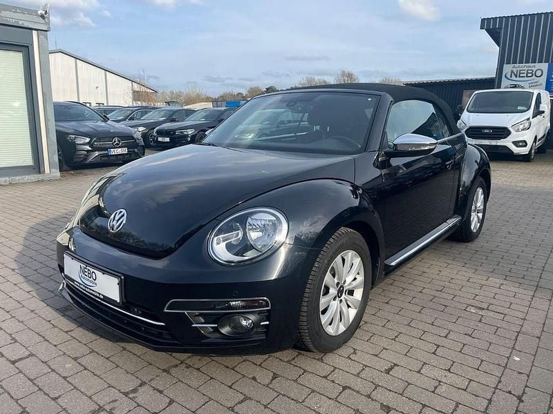 Gebraucht VW Beetle Cabriolet Design 105 PS (77 kW) 2018 Schwarz Cabrio