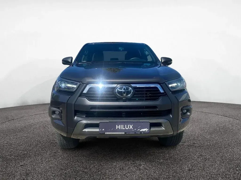 Neu Toyota HiLux 204 PS (150 kW) 2026 Grau Pickup
