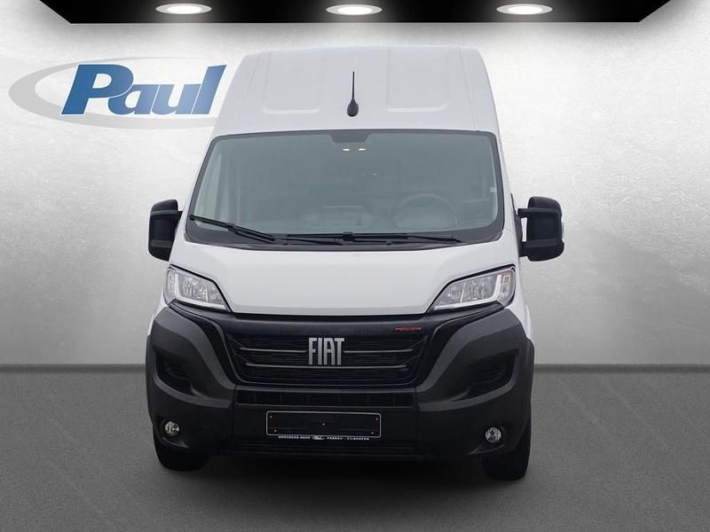 Gebraucht Fiat Ducato 160 PS (117 kW) 2022 Weiss (pastell Van