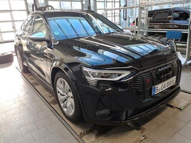 Second-hand Audi e-tron Sportback Sport 369 kW (503 CP) 2023 Negru SUV